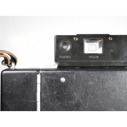 Polaroid Automatic 100 Замена объектива заднего видоискателя