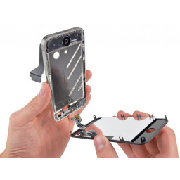Замена сборки дисплея iPhone 4